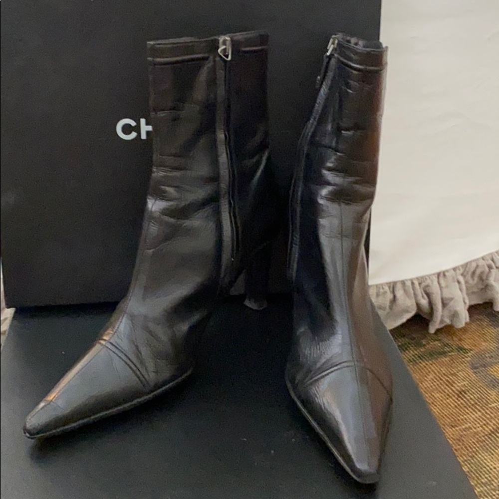Chanel black lamb skin shirt black boot 38.5